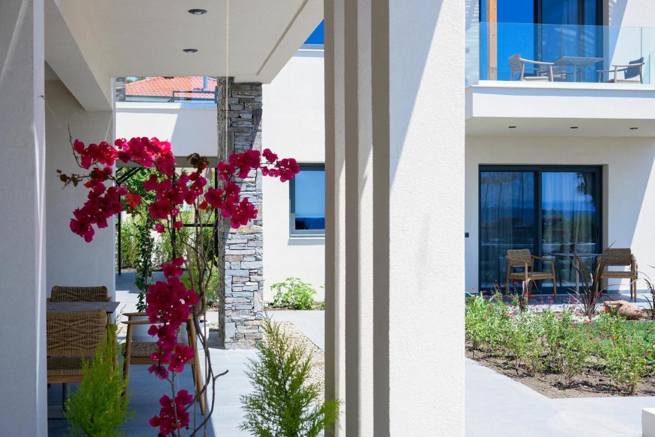 Amyntas Seafront Hotel Neos Marmaras Exteriör bild